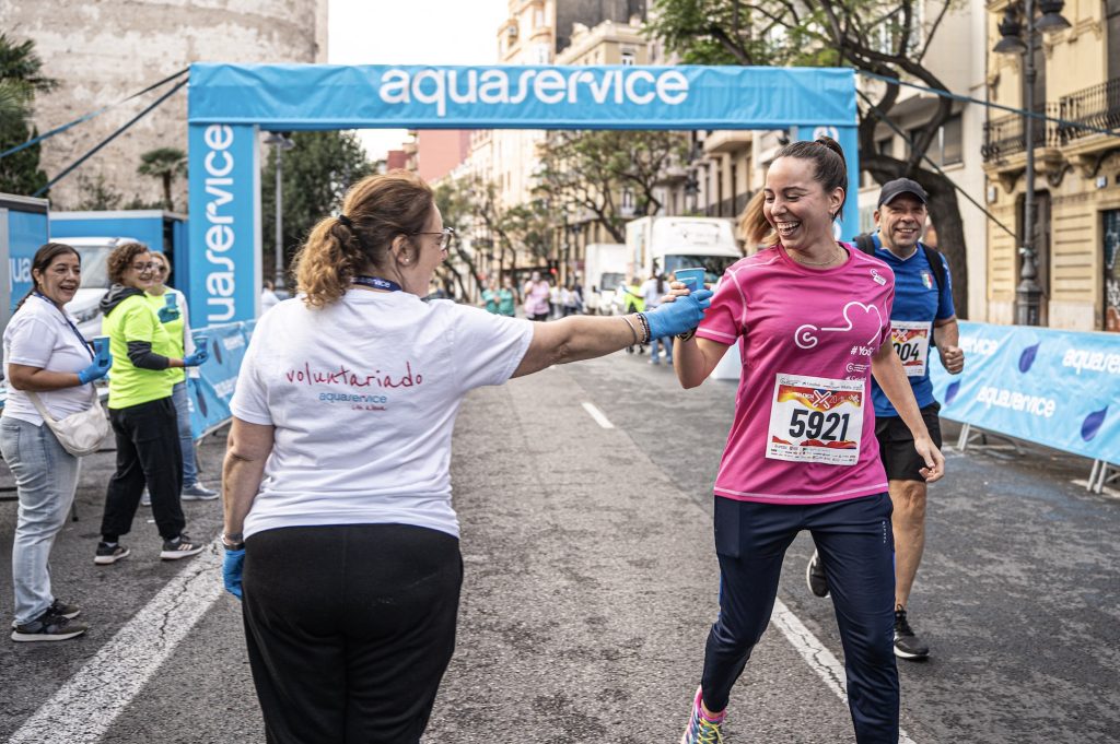 Punto de hidratación en la runCancer Valencia